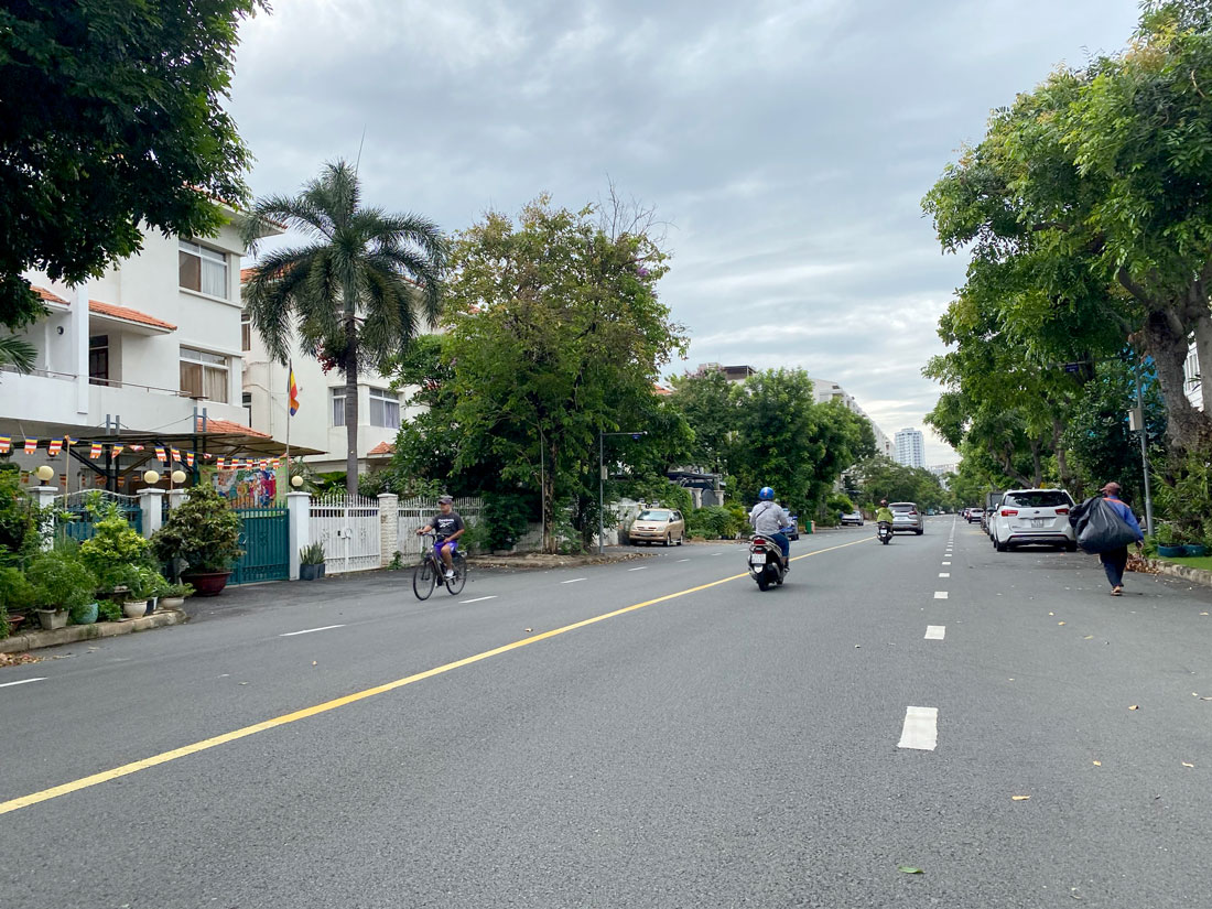 Bán Biệt Thự Song Lập Mỹ Quang Số 42 Đường Lý Long Tường Phú Mỹ Hưng