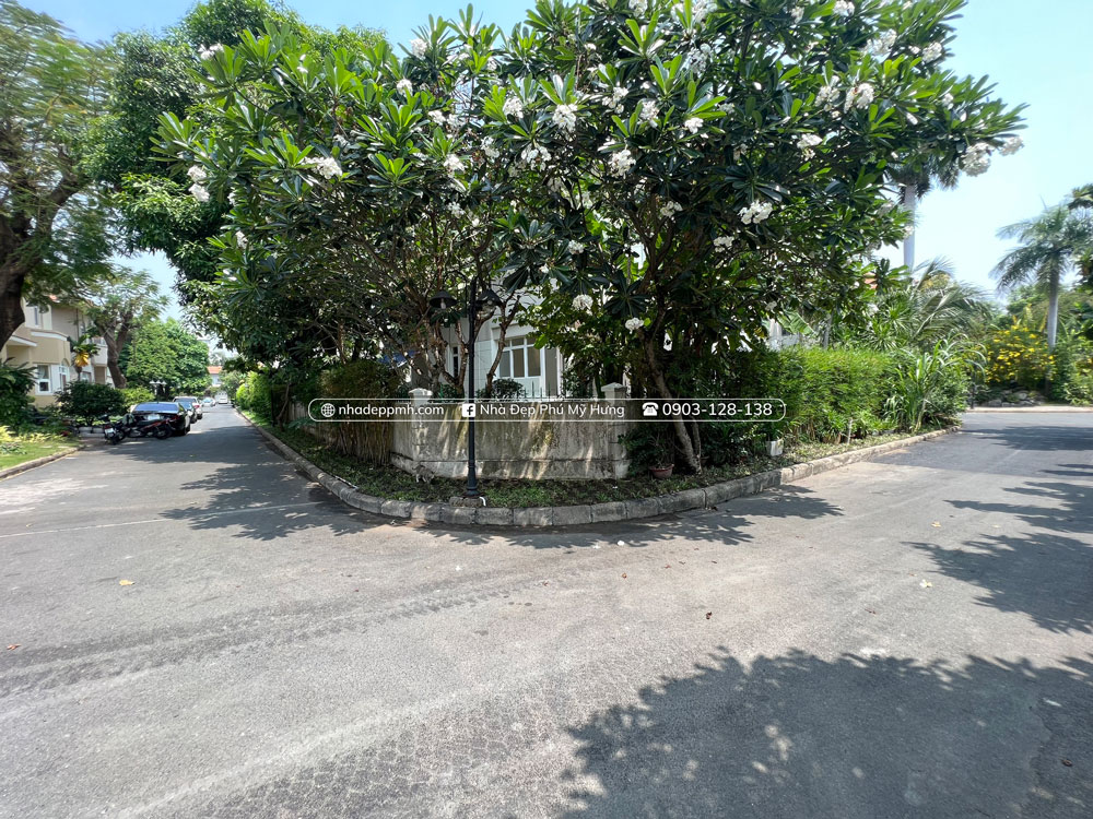 Bán Biệt Thự Compound Phú Gia Căn Góc 3 Mặt Tiền Phú Mỹ Hưng, P.Tân Phong, Quận 7