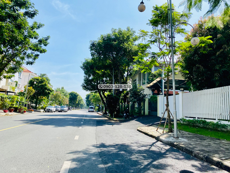 Bán Biệt Thự Đơn Lập Mỹ Quang Mặt Tiền Đường Số 10 Phú Mỹ Hưng, P.Tân Phong, Quận 7