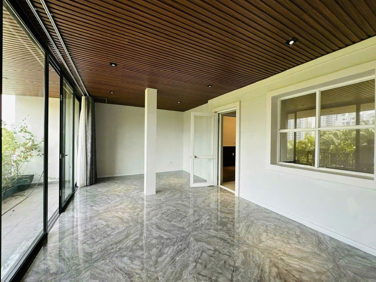 Biệt Thự Mỹ Thái 1 Phú Mỹ Hưng View Công Viên 2ha Hướng Tây Nam