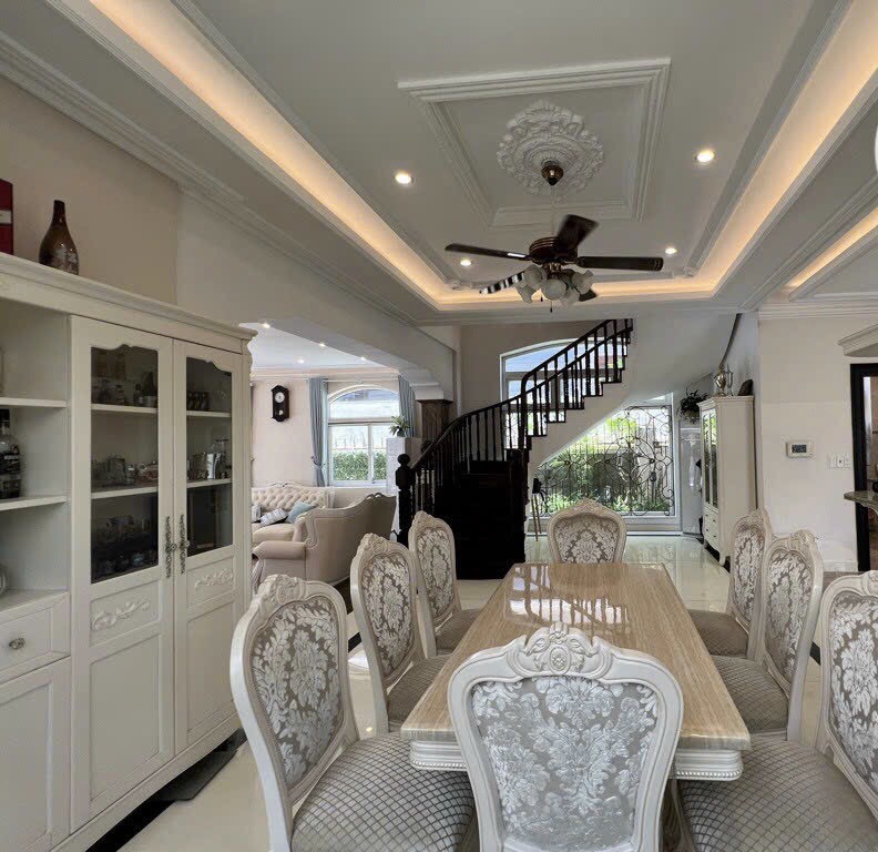 Bán Biệt Thự Nam Thông Có Hồ Bơi Góc 2 Mặt Tiền Phú Mỹ Hưng Q7
