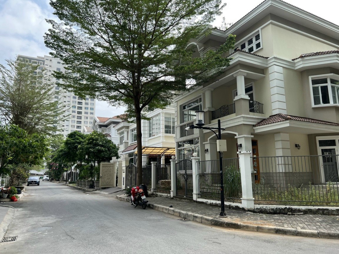 Bán Biệt Thự Đơn Lập Mỹ Văn Căn Góc Sát Antonia Phú Mỹ Hưng Quận 7