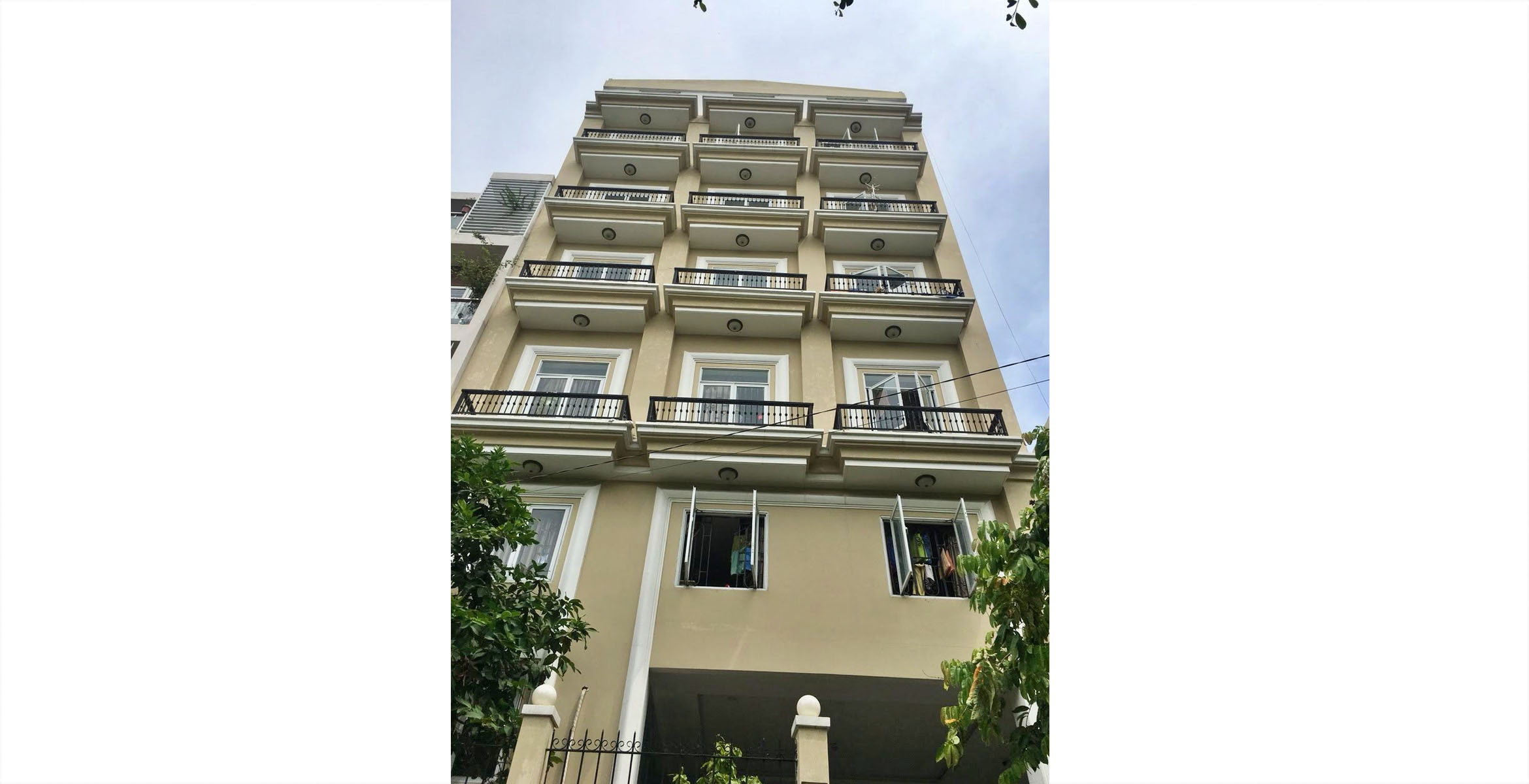 Bán Tòa Nhà Quận 7 50 Phòng Thu Nhập 230 Triệu