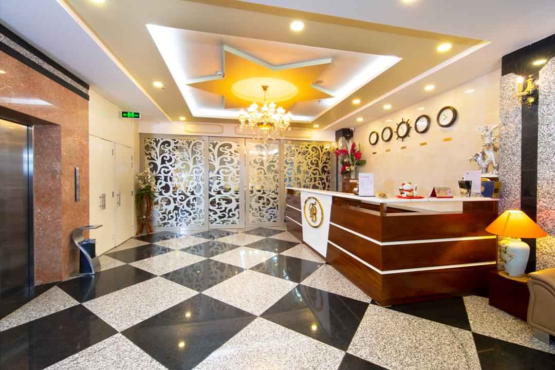 Bán Khách Sạn Đường Trần Trọng Cung Liền Kề Vincom Q7.