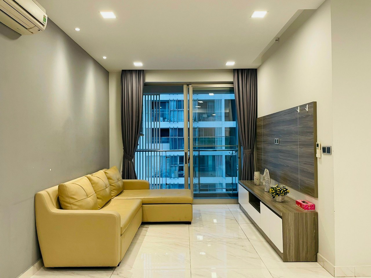 Bán Căn Hộ Cao Cấp Midtown M6 The Symphony Lầu 5 Full Nội Thất