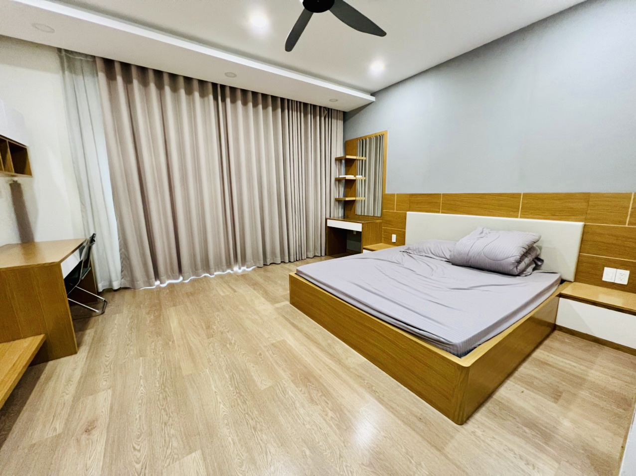 Bán Nhà Phố Đường Số 14 KDC Kim Lam Kênh Tẻ Q7