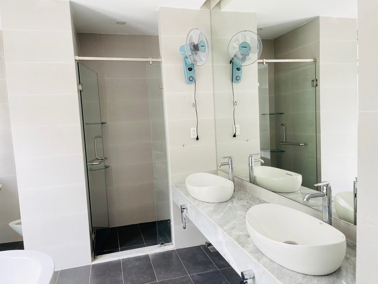 Bán Nhà Phố Đường 18 KDC Him Lam Kênh Tẻ Q7
