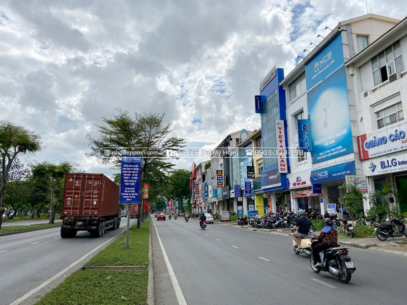 Bán Nhà Mặt Tiền Kinh Doanh Tại Nguyễn Văn Linh - Mỹ Toàn 2, Phú Mỹ Hưng, Quận 7